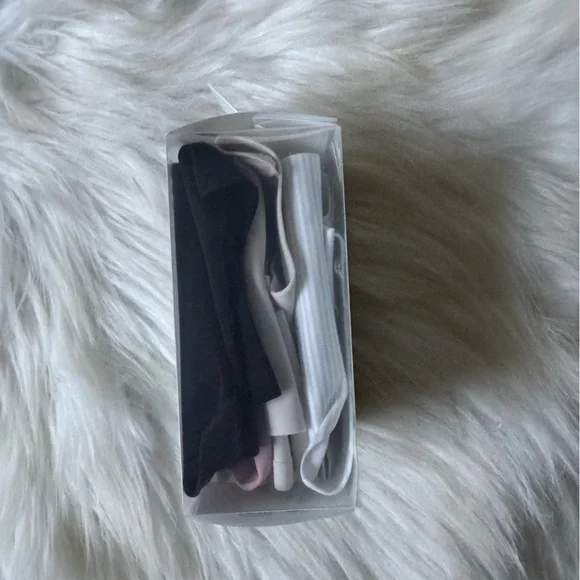Lululemon InvisiWear Mid-Rise Thong Underwear 5 Pack S NWT